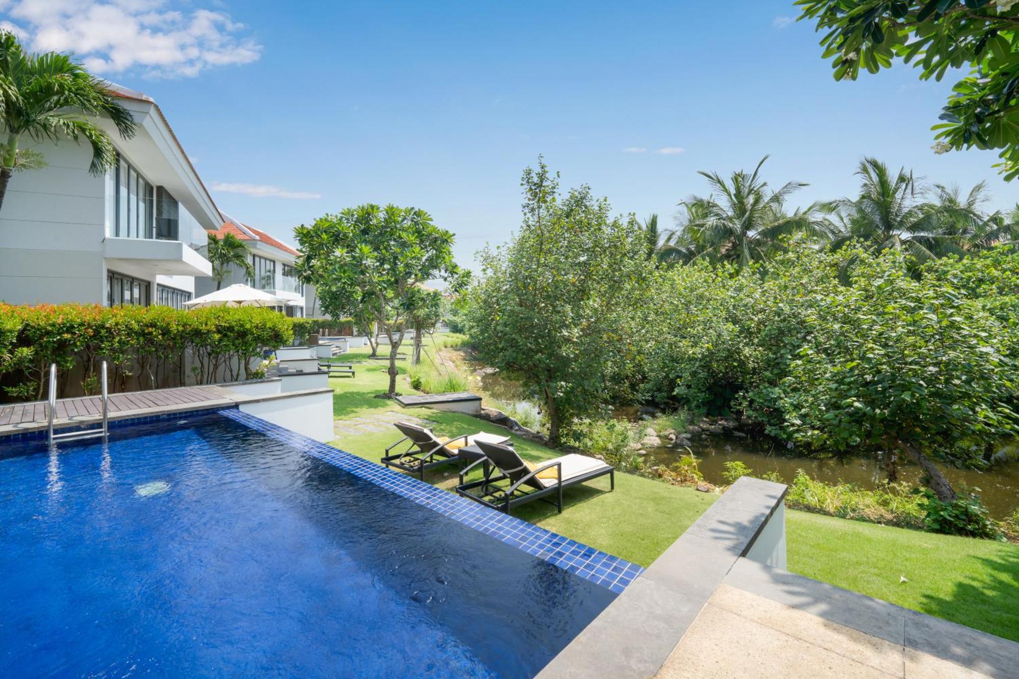 Luxury Pool Villa Close To The Private Beach Da Nang Luaran gambar